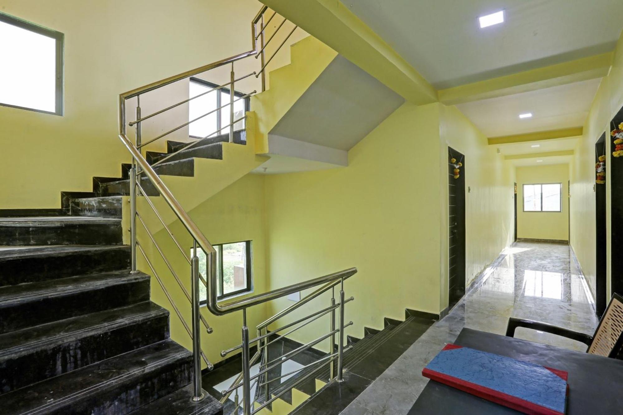 Hotel O Om Sai Residency Lodging And Boarding Taloje Ngoại thất bức ảnh
